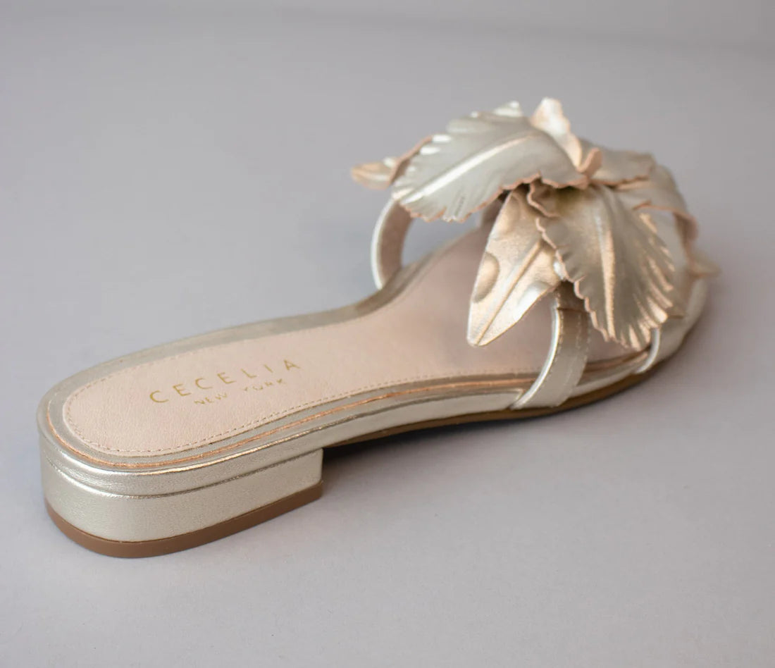 LILA - Slipper Lounge