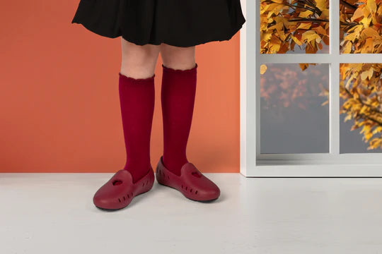 Cruise Loafer Kids - Burgundy Heart Perforation / Waterproof - Slipper Lounge