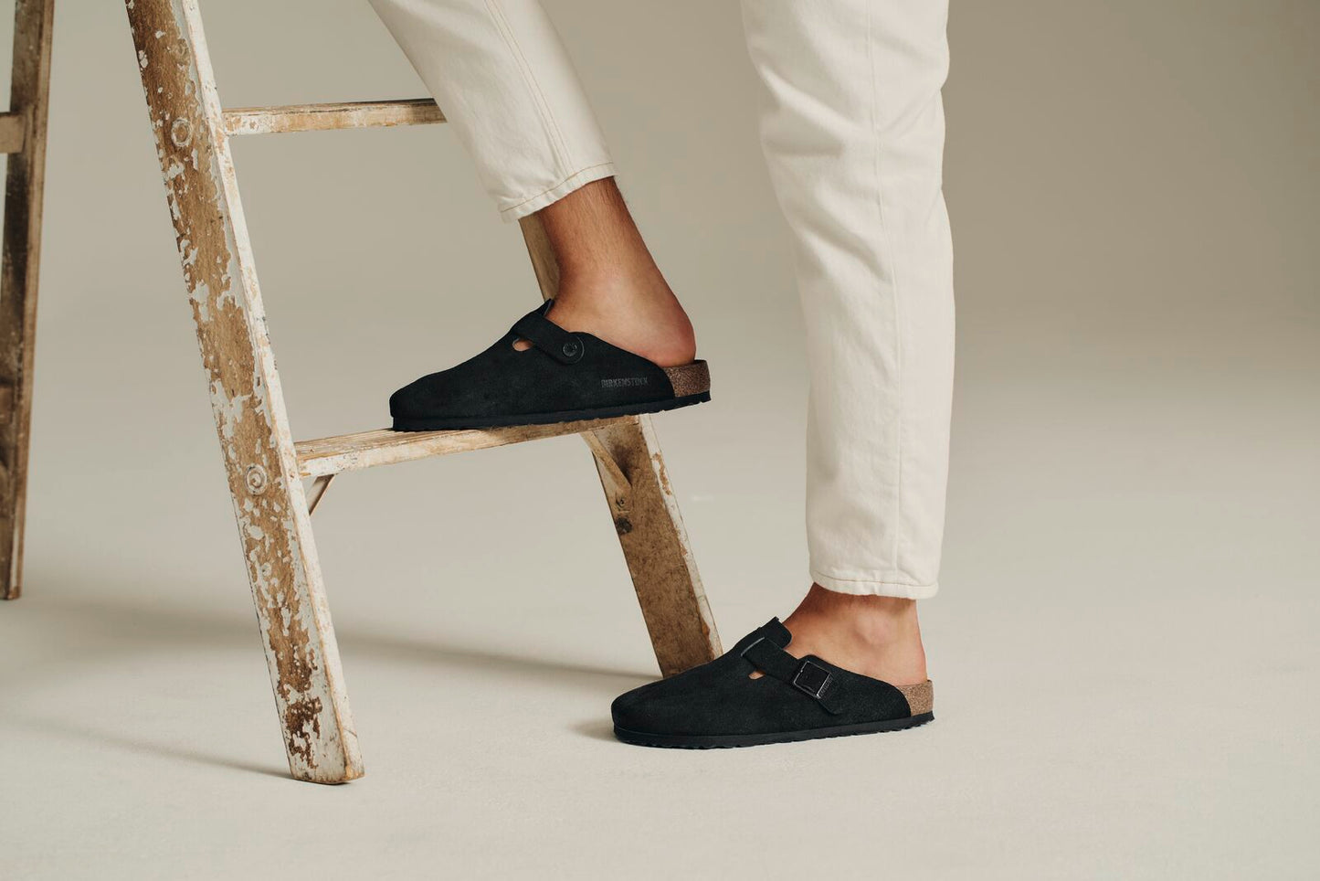 Boston Soft Footbed Suede Leather - Black